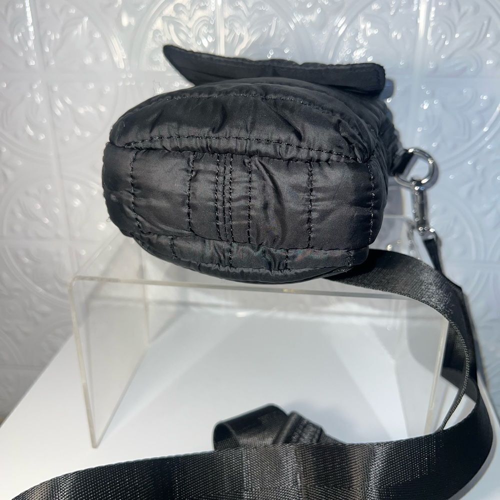 NWOT Isaac Mizrahi Crossbody - Picture 4 of 9